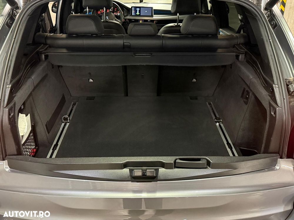 BMW X5 xDrive30d - 16