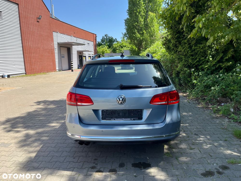 Volkswagen Passat Variant 2.0 Blue TDI DSG SCR Comfortline - 6