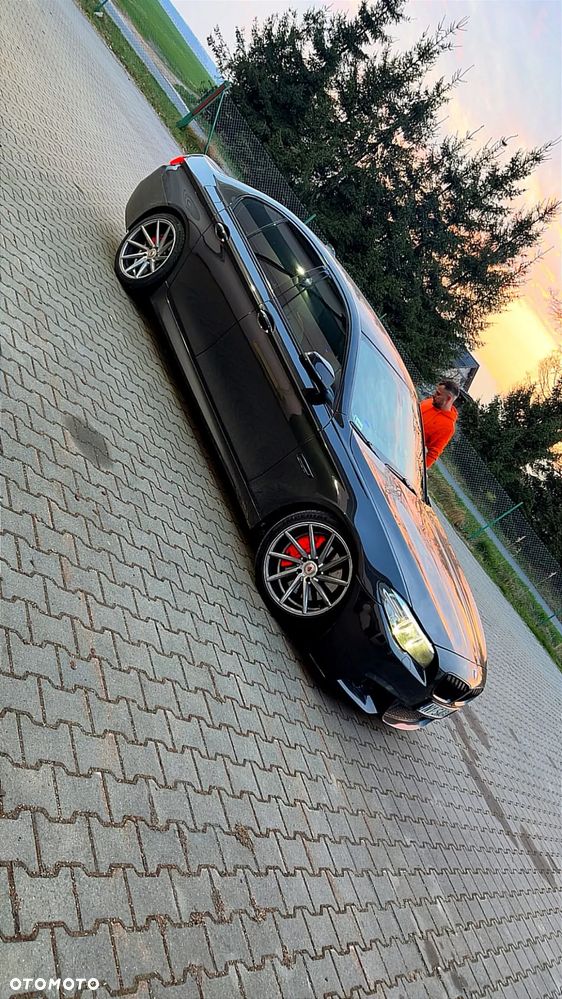 BMW Seria 5 528i xDrive - 5