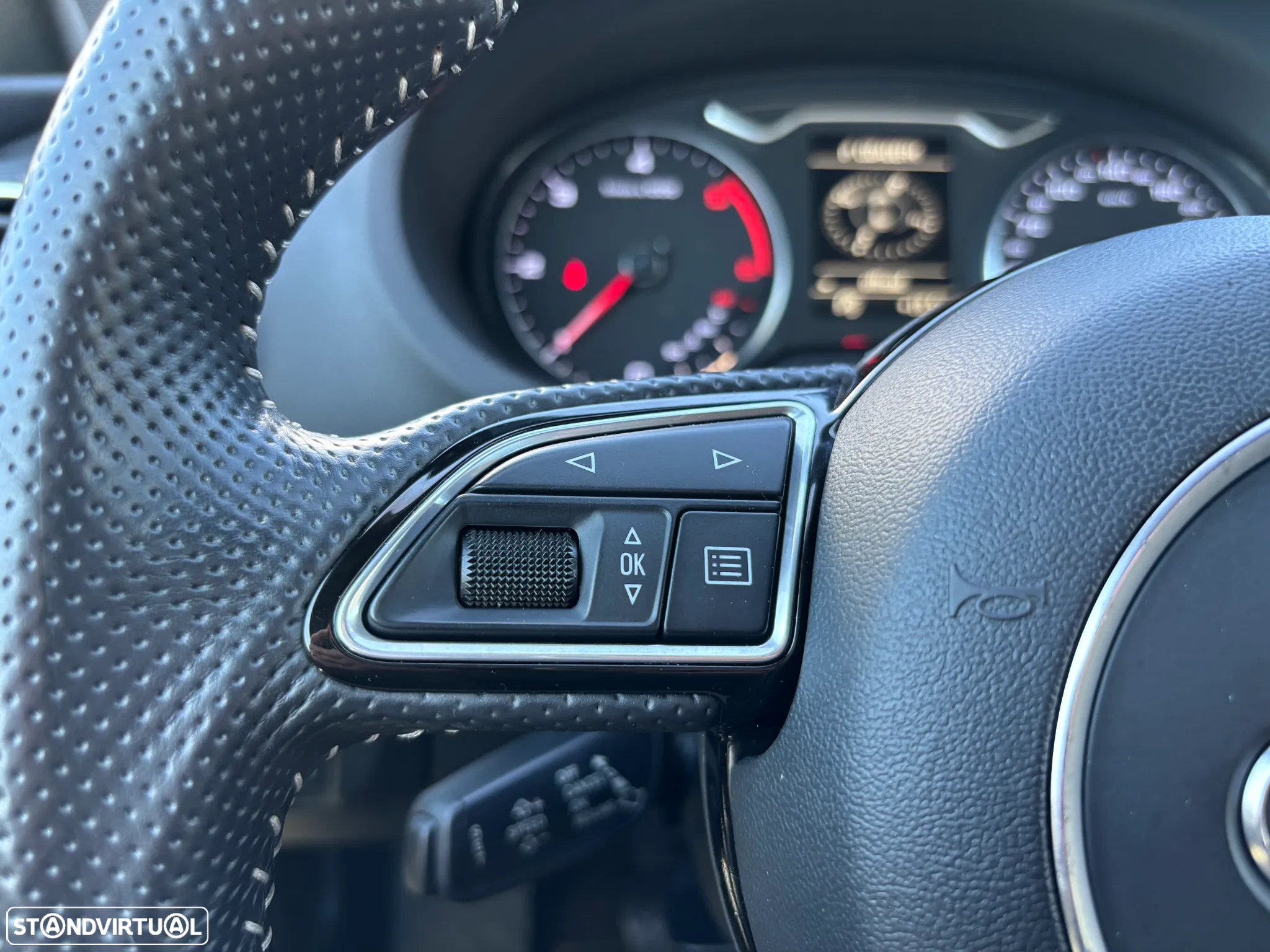 Audi A3 Cabrio 2.0 TDi S-line - 35