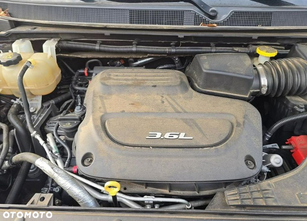 Chrysler Pacifica - 10