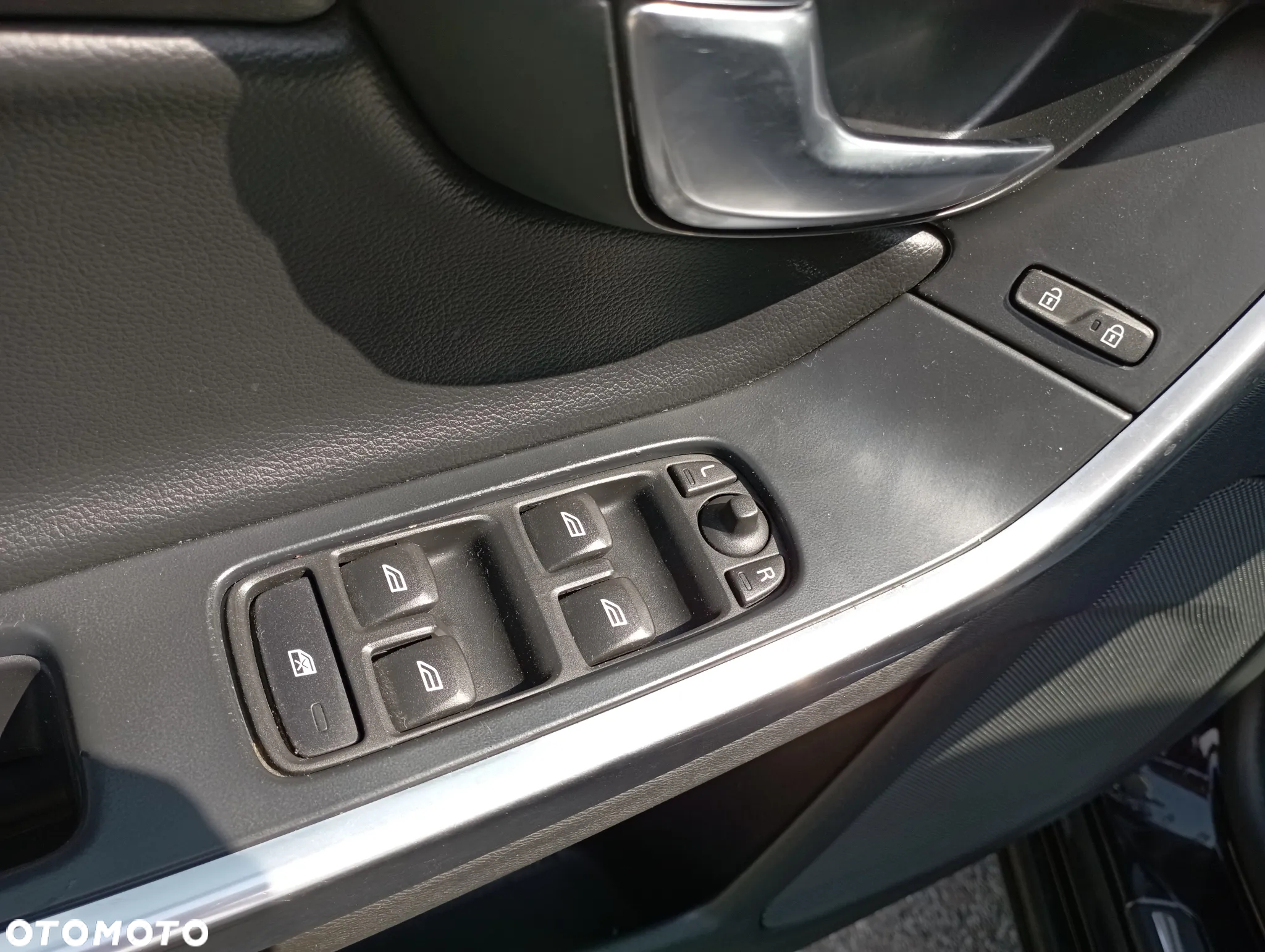 Volvo S60 - 25