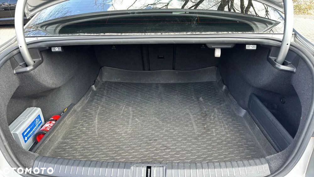 Volkswagen Passat 2.0 TDI BMT Highline DSG - 37