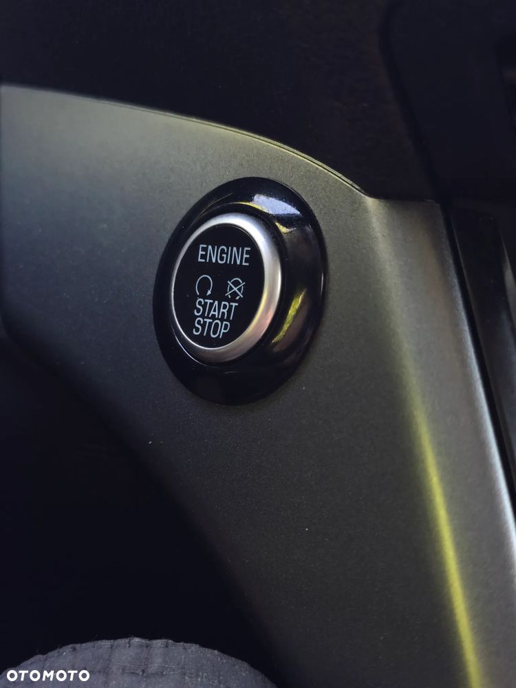 Ford Kuga 1.5 EcoBoost 2x4 Titanium - 29