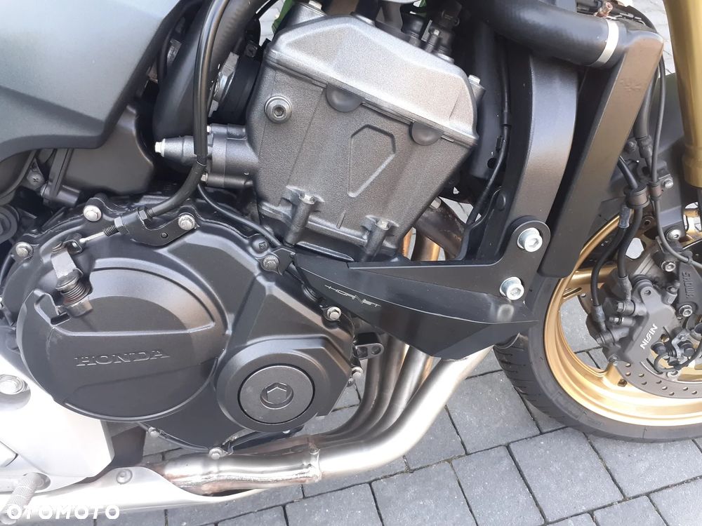Honda Hornet - 8