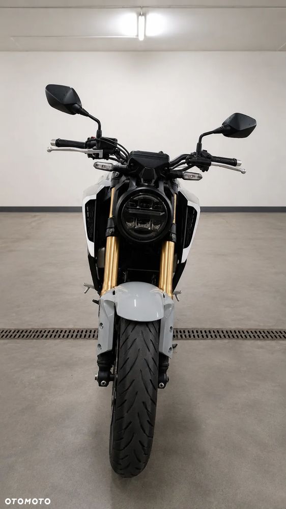 Honda CB - 3