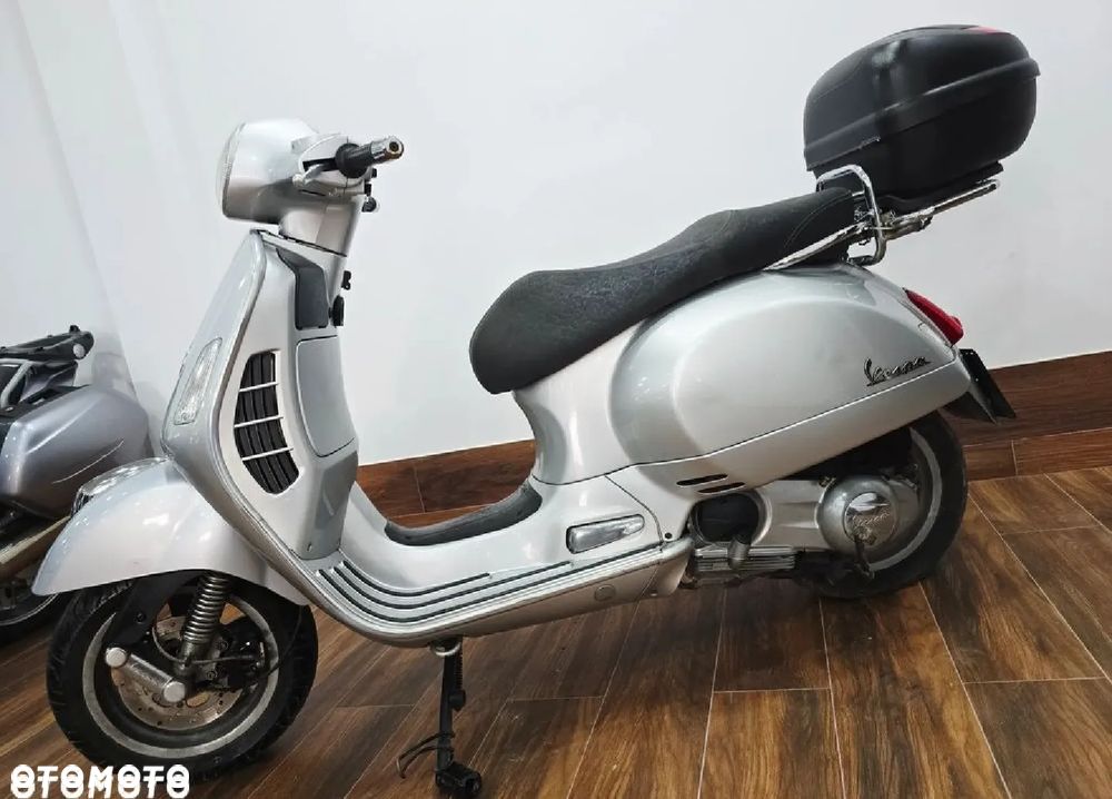 Piaggio MP-3 - 2
