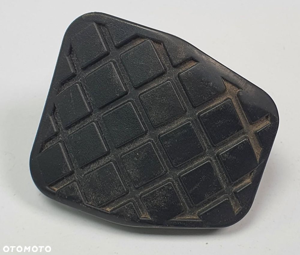 GUMA NAKŁADKA NA PEDAŁ HAMULCA AUDI A3 8P 1K0721173B - 1