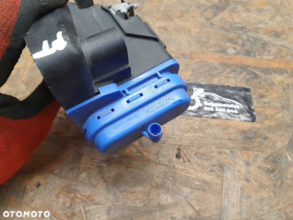 Zamek  8D0839015A 8D0839016A Drzwi Lewy Prawy Tylny Tyl Audi A4 B5 Sedan Kombi - 8