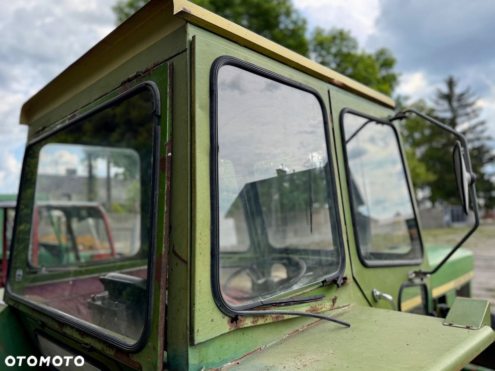John Deere 3120 - 9