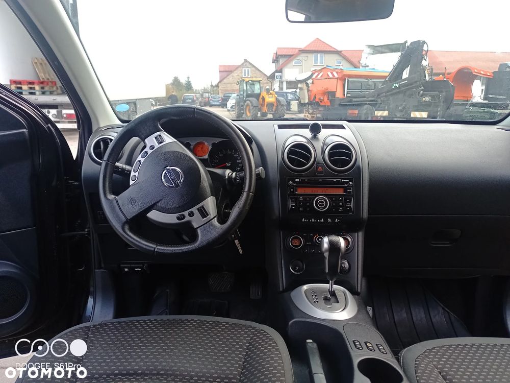 Nissan Qashqai 2.0 Tekna Premium CVT - 9