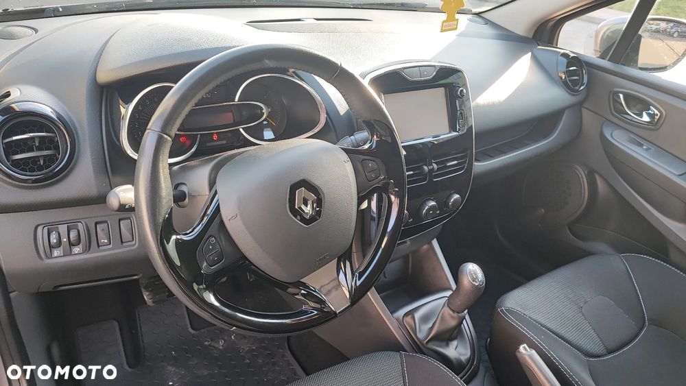 Renault Clio TCe 90 Luxe - 26