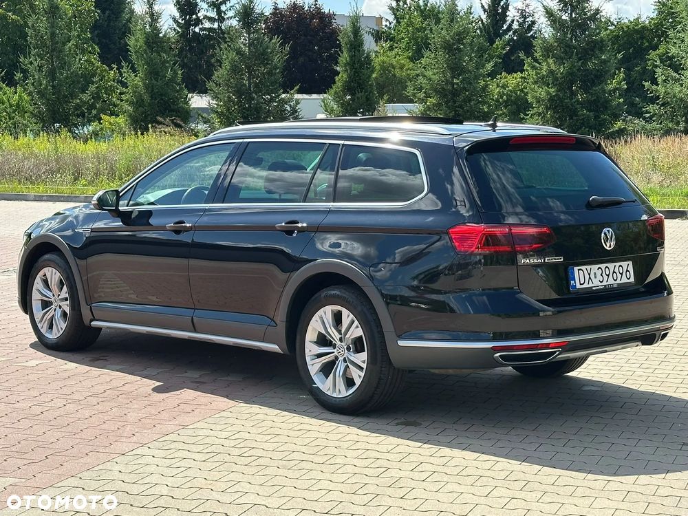 Volkswagen Passat Alltrack 2.0 TDI SCR DSG 4Motion - 3