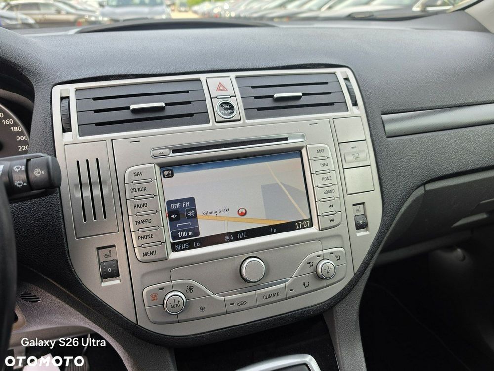 Ford Kuga 2.0 TDCi 4x4 Titanium - 34
