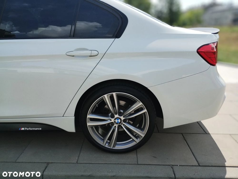 BMW Seria 3 - 37