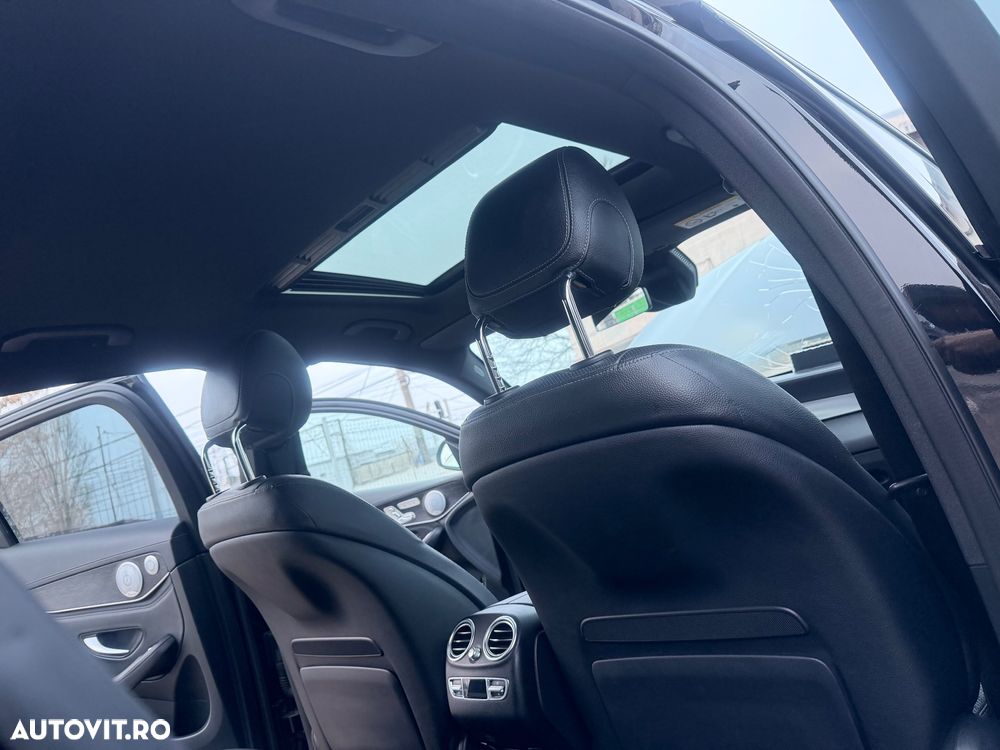 Mercedes-Benz GLC Coupe 300 4MATIC MHEV - 3