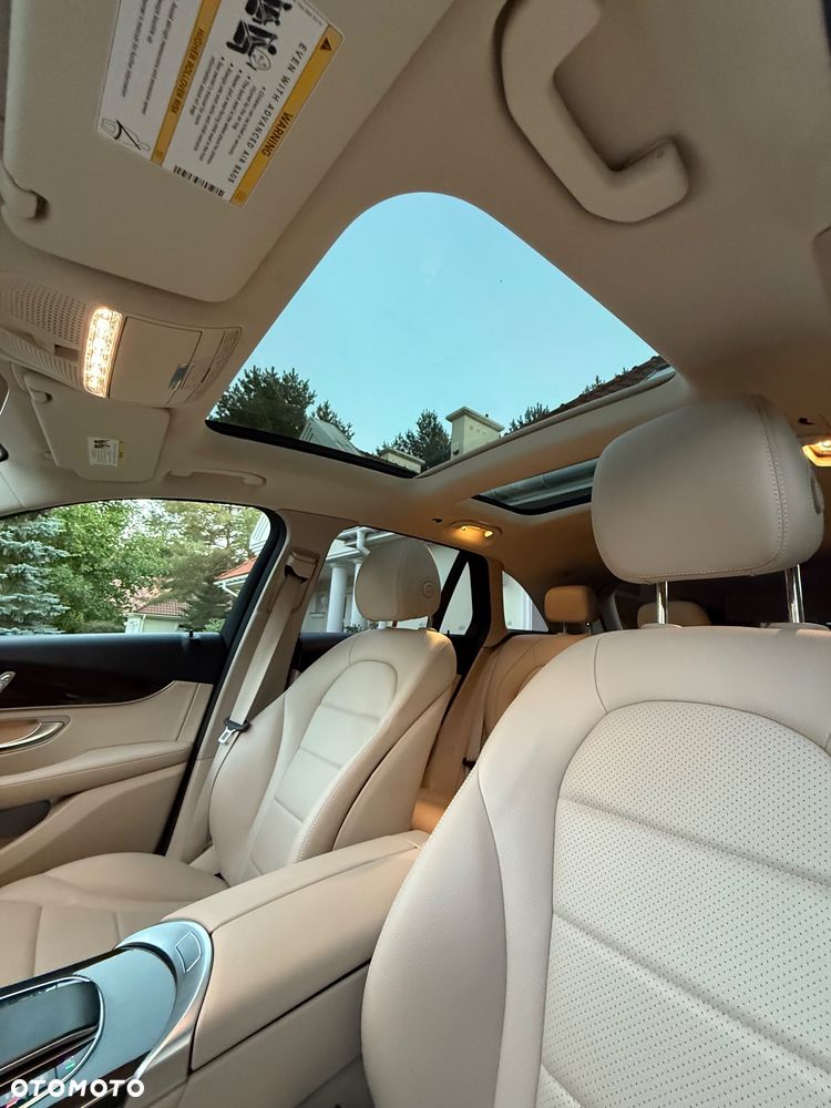 Mercedes-Benz GLC 300 4Matic 9G-TRONIC - 24
