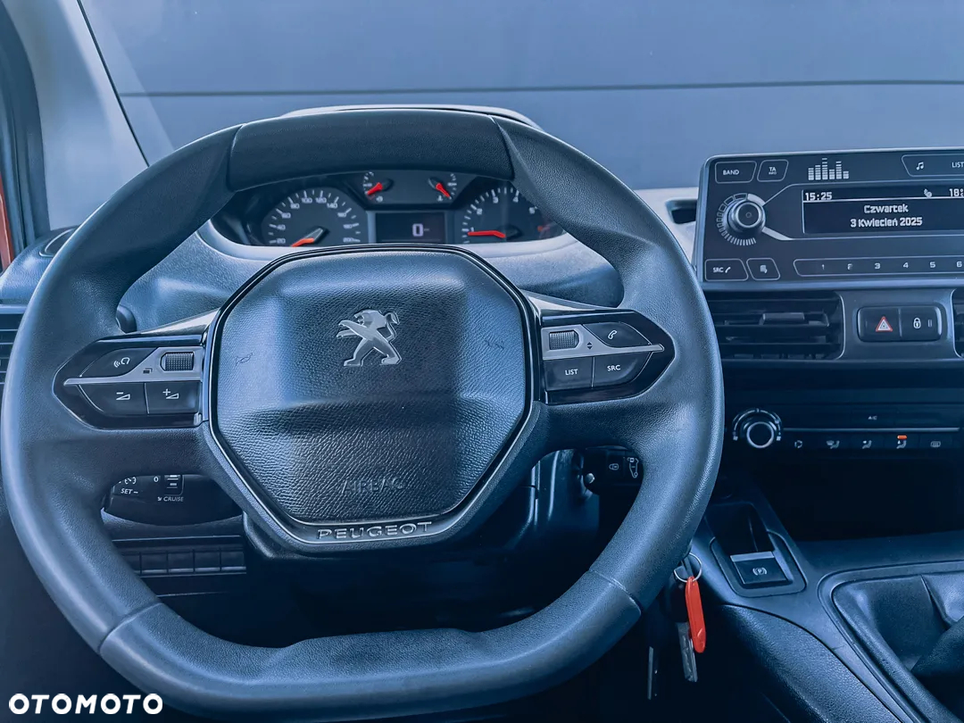 Peugeot Partner 1.5l 4x4  Long Asphalt - 16
