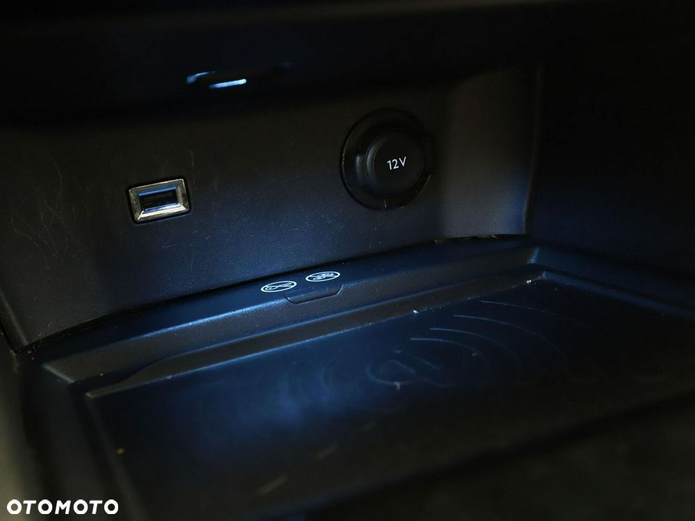 Peugeot 3008 225 e-EAT8 Allure Pack - 30