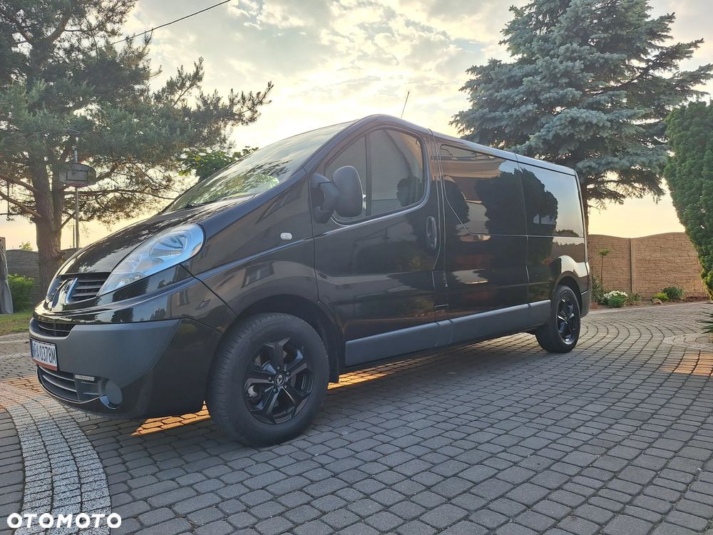 Renault Trafic FAP Grand Passenger Black Edition - 10