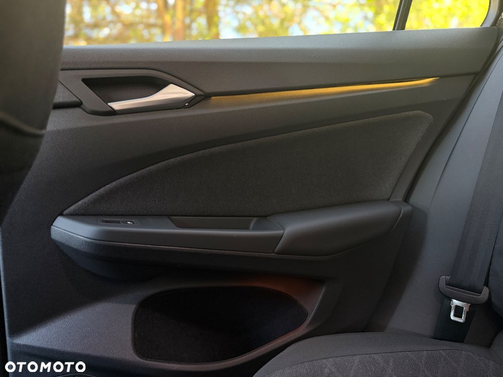 Volkswagen Golf Variant 2.0 TDI SCR DSG Life - 16