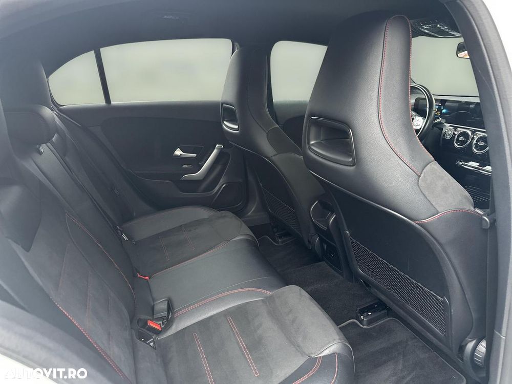 Mercedes-Benz A 180 d 8G-DCT AMG Line - 16