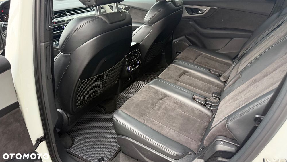 Audi Q7 3.0 TDI ultra Quattro Tiptronic - 14