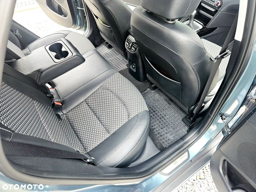 Kia XCeed 1.5 T-GDI Business Line - 22