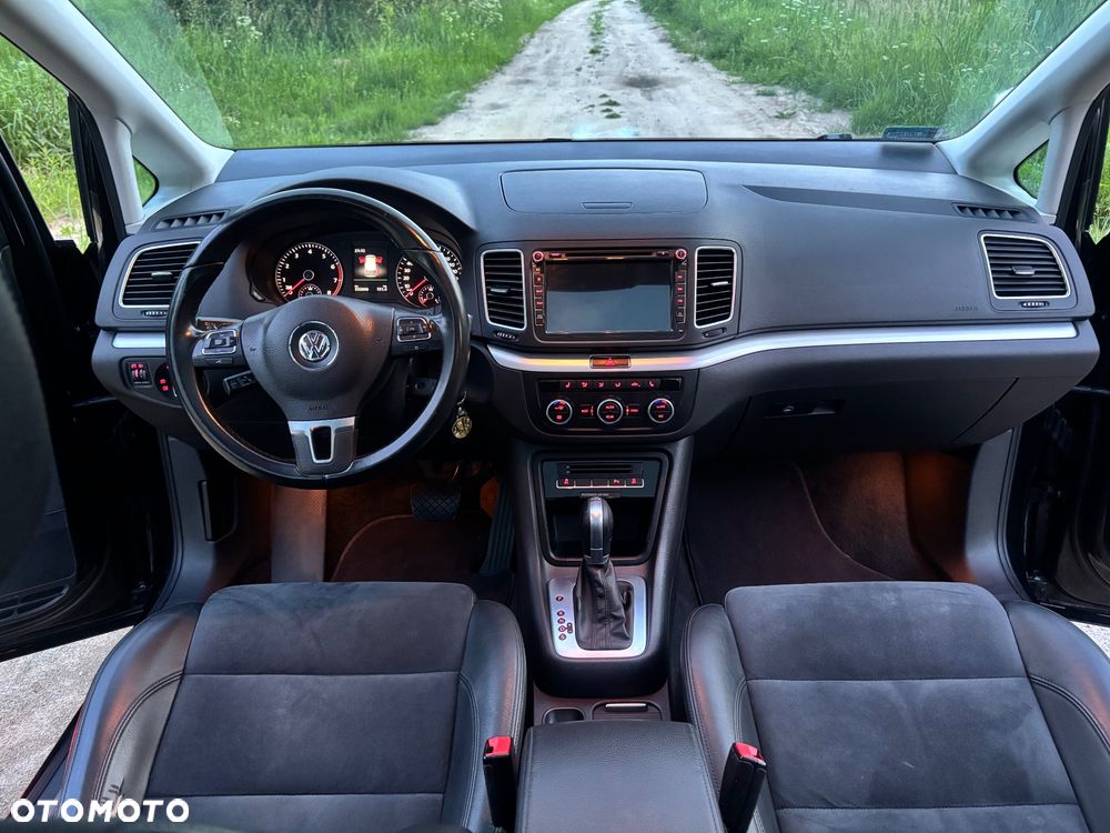 Volkswagen Sharan 2.0 TSI Highline DSG - 9