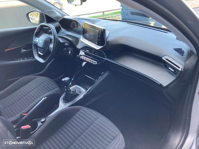 Peugeot 208 1.2 PureTech Allure - 31