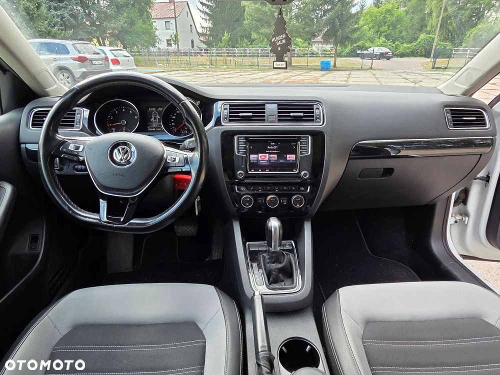 Volkswagen Jetta 1.4 TSI DSG BlueMotion Technology - 33