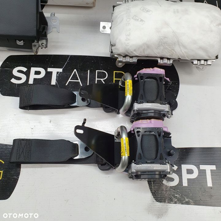 TOYOTA COROLLA E21 DESKA ROZDZIELCZA KONSOLA KOKPIT PULPIT PODUSZKI AIRBAG AIR BAG PASY KIT SET - 9