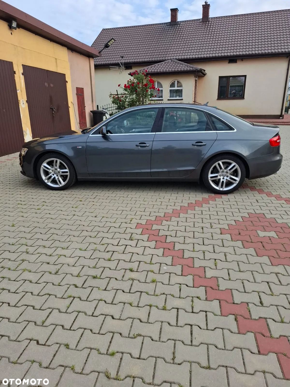 Audi A4 - 1