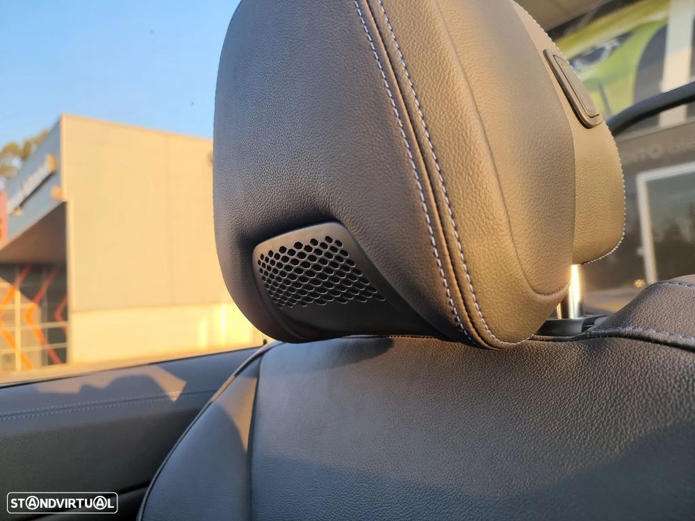 BMW 420 d Pack Desportivo M Auto - 32