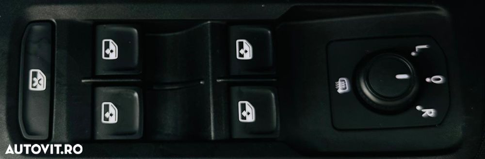 Volkswagen Touran 1.6 TDI SCR (BlueMotion Technology) DSG Trendline - 12