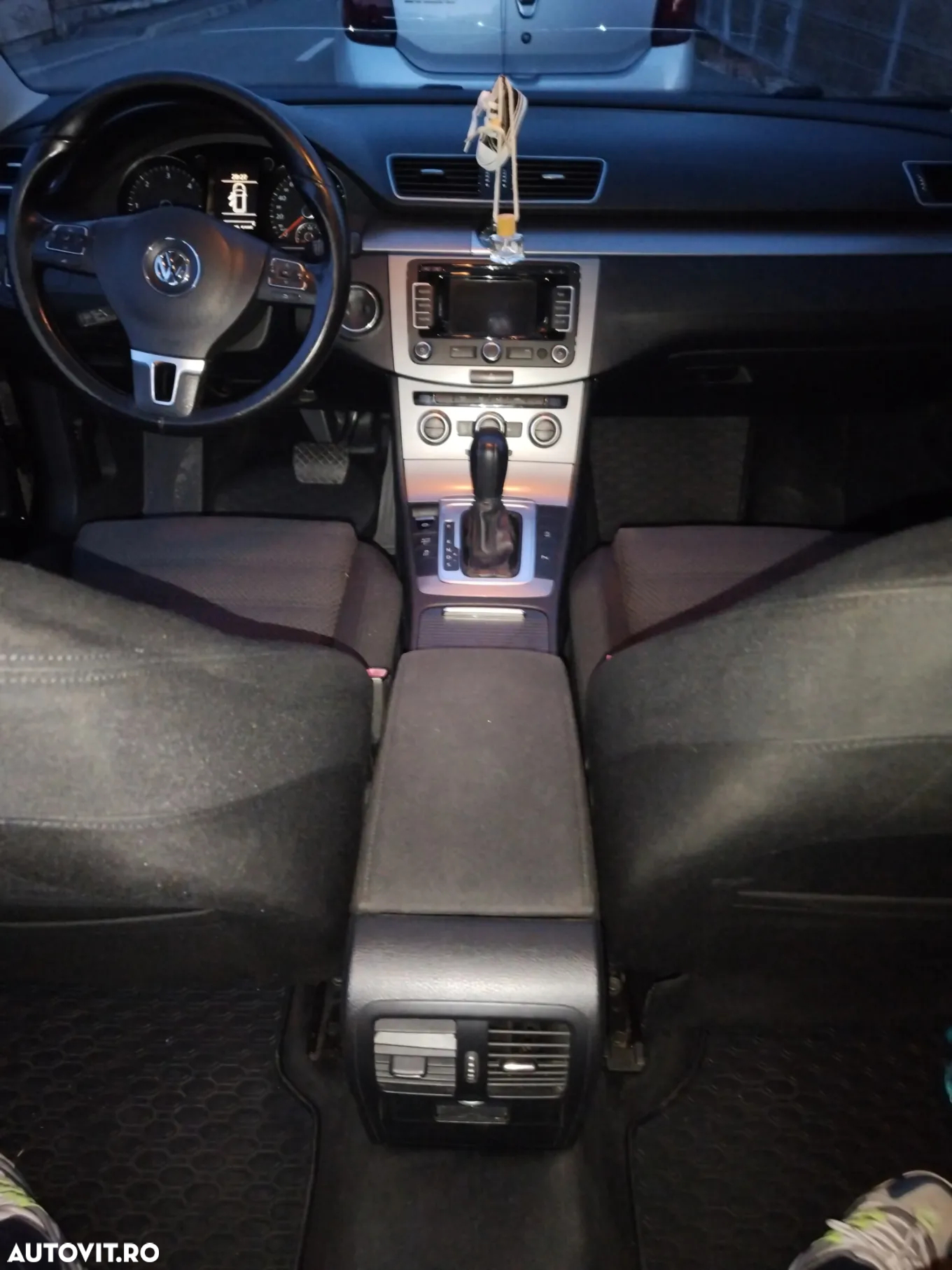 Volkswagen Passat Variant 2.0 TDI BlueMotion Technology DSG Trendline - 5