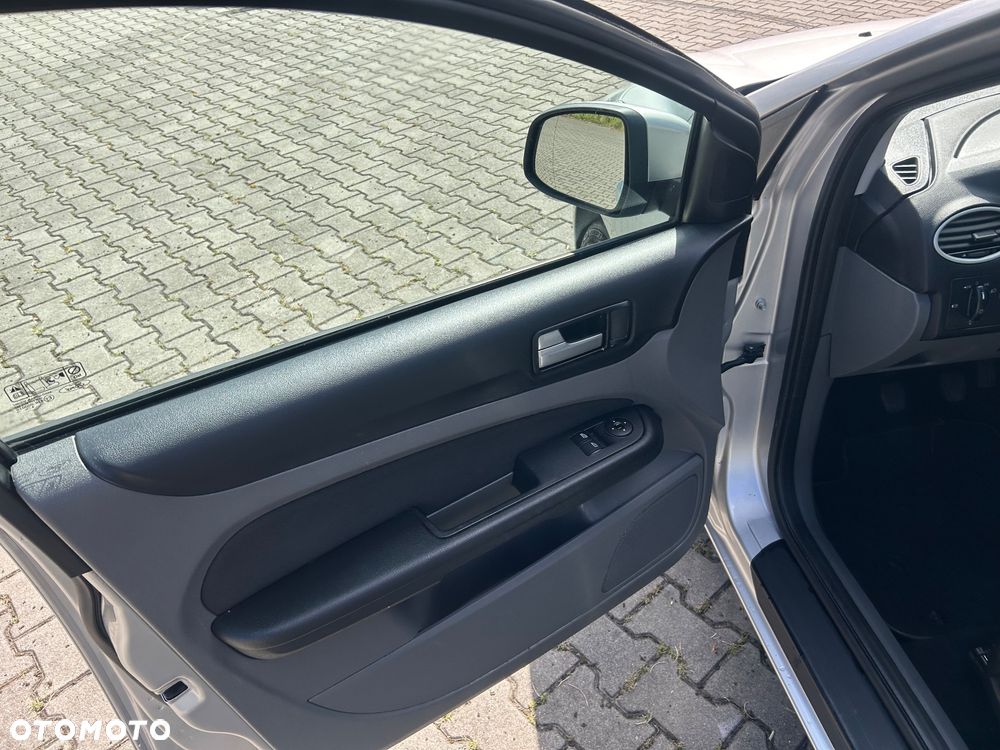 Ford Focus 1.6 Ti-VCT Silver Magic - 10
