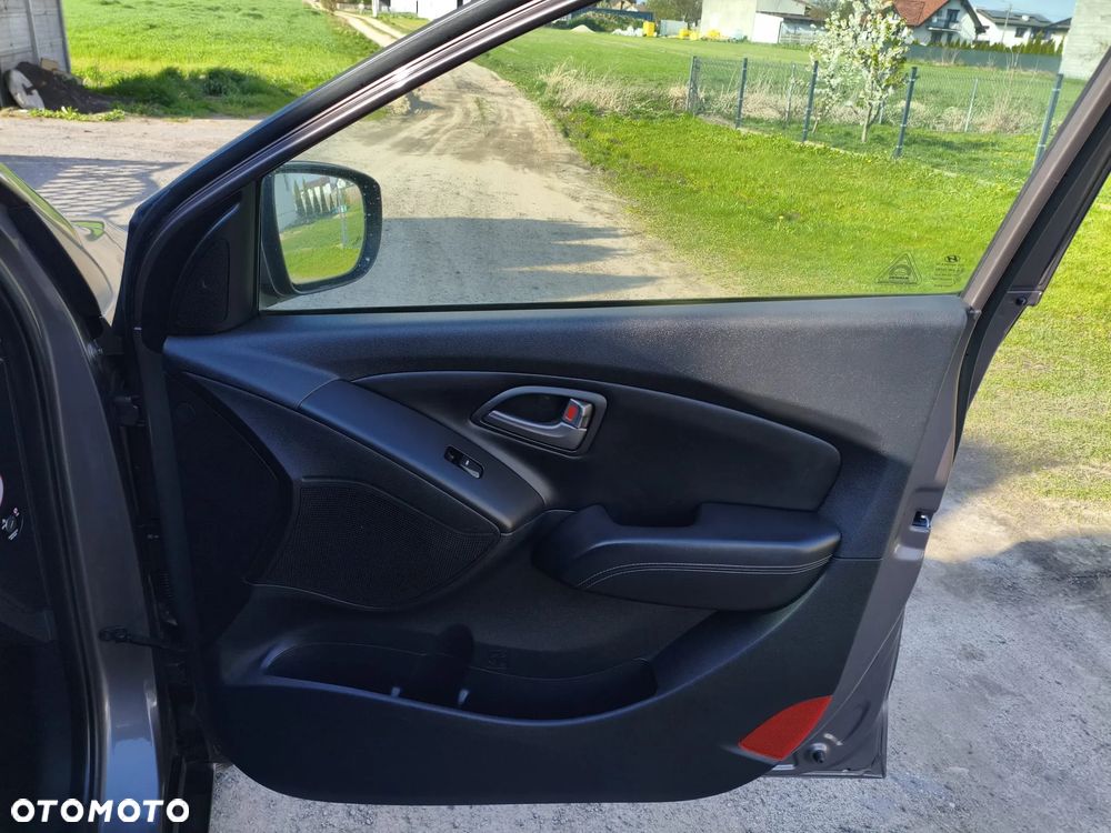 Hyundai ix35 1.7 CRDi 2WD blue Style - 16