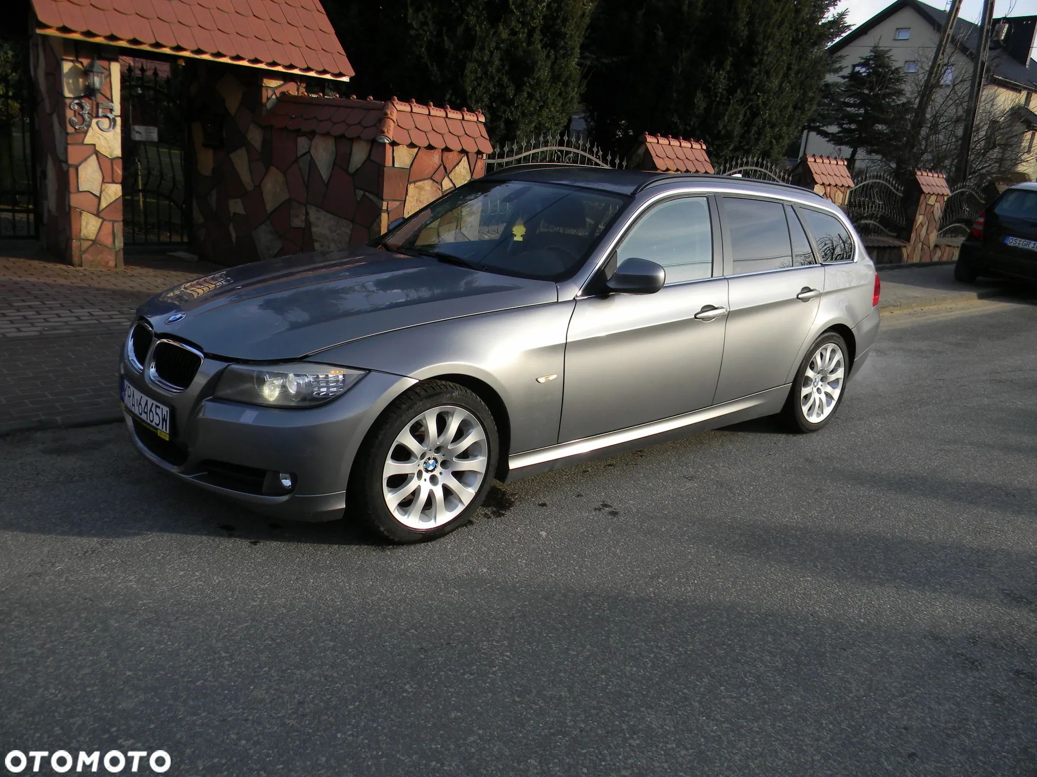 BMW Seria 3 325d DPF Touring Edition Exclusive - 1