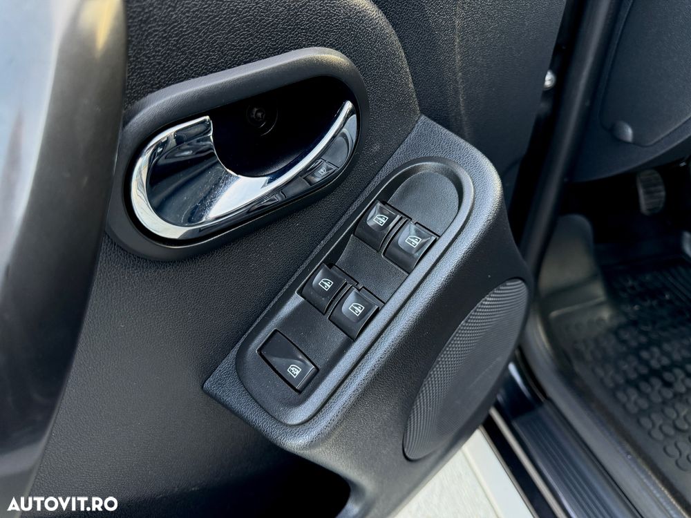 Dacia Duster 1.2 TCe 4x2 Laureate - 18