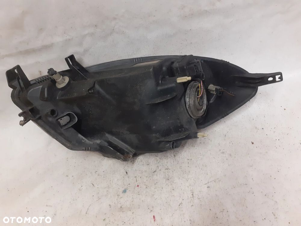 .   PRZOD PRZEDNIA LAMPA PRAWA NISSAN NOTE E11 - 5