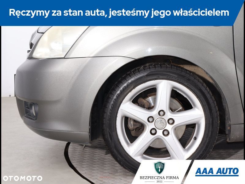 Toyota Corolla Verso - 16