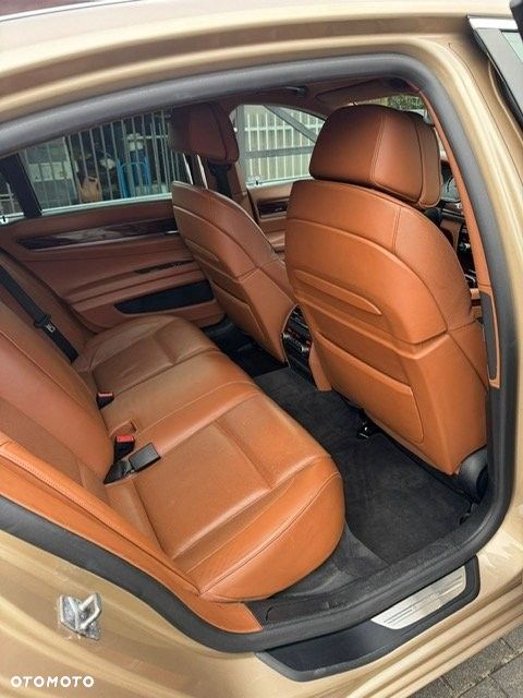 BMW Seria 7 740d xDrive - 15
