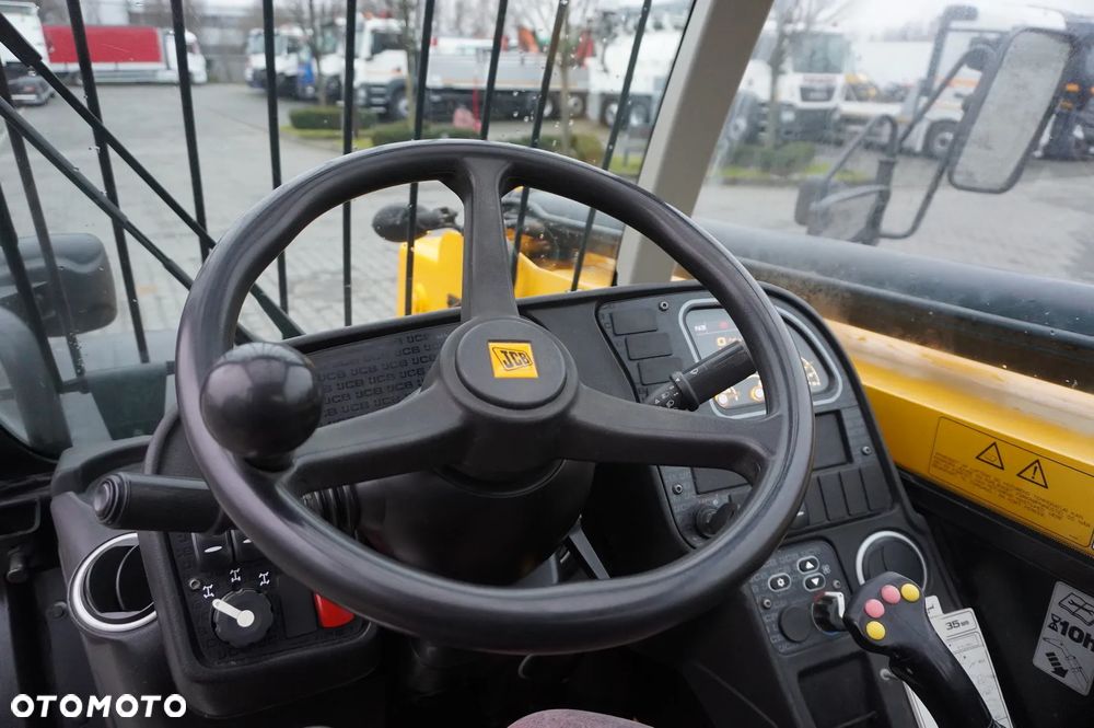 JCB 535-95 / 3,5 t / zasięg 9,5 m / joystick - 27