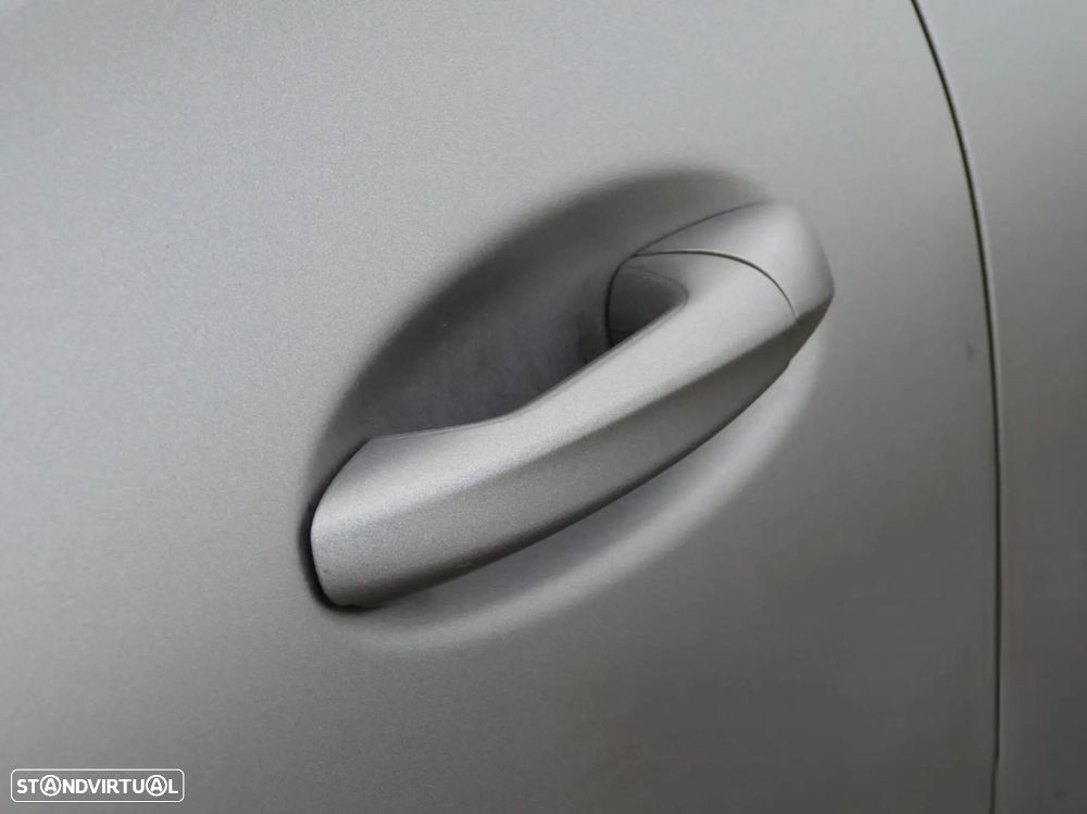 Mercedes-Benz CLA 250 e - 6