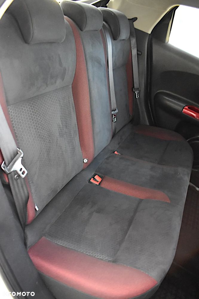 Nissan Juke 1.6 Tekna - 34