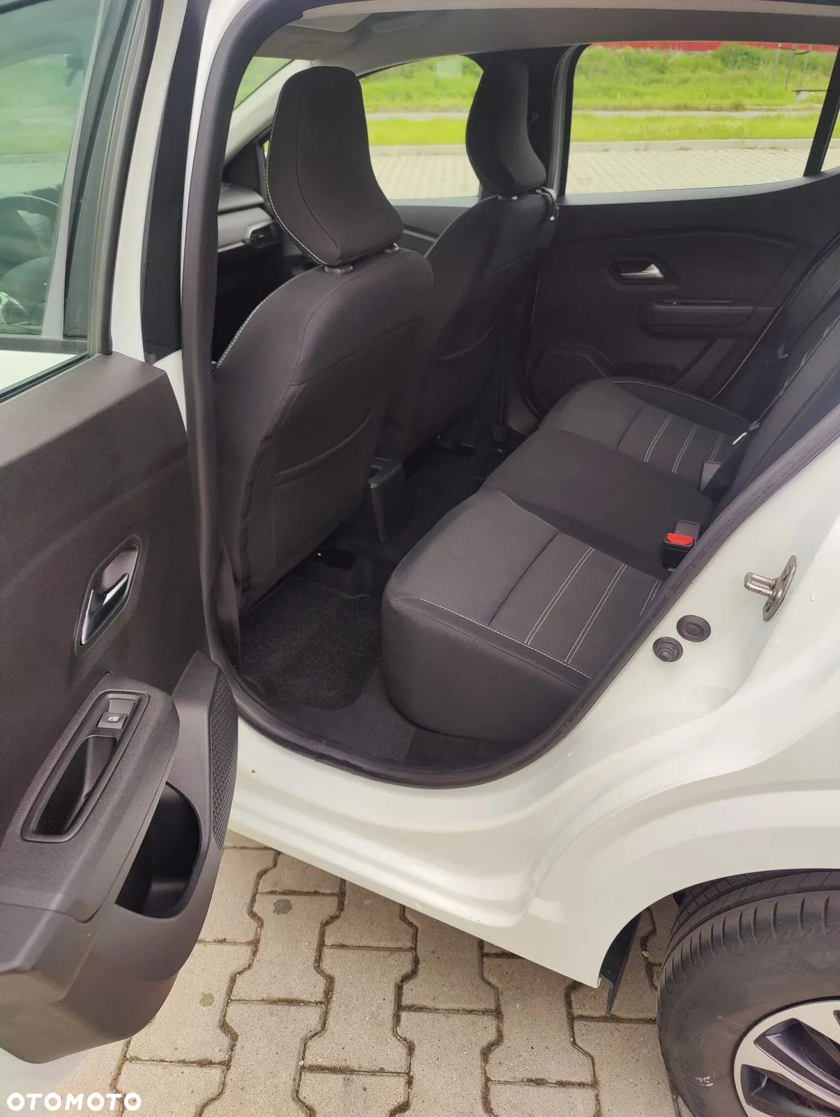 Dacia Sandero - 10