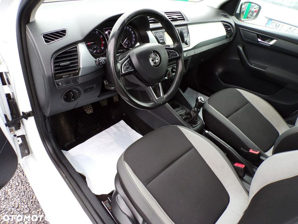 Skoda Fabia - 23