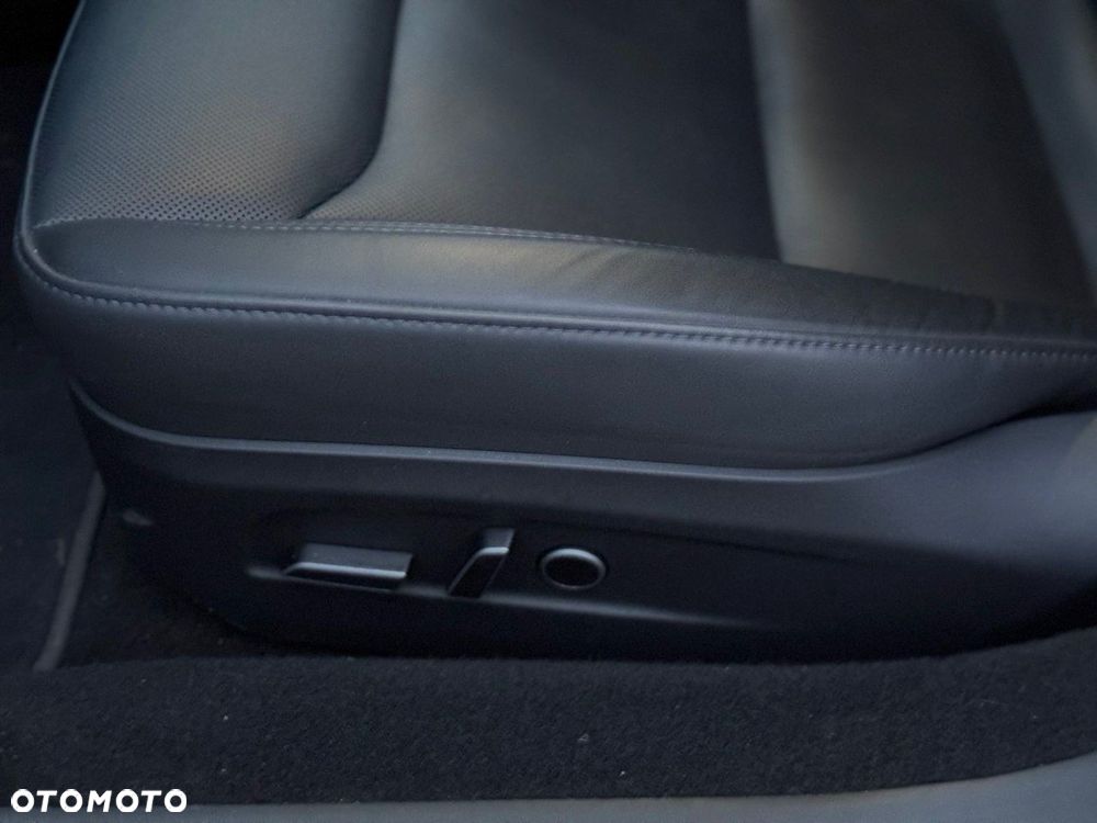 Tesla Model 3 Langstreckenbatterie RWD - 25