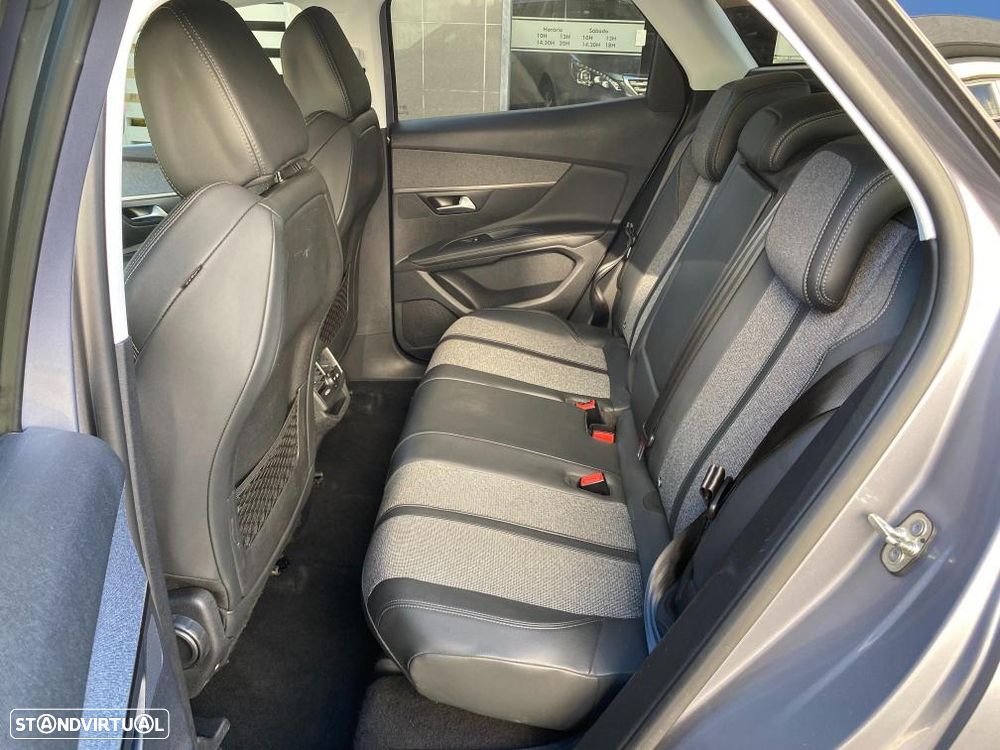 Peugeot 3008 PureTech 130 Stop & Start EAT6 Allure - 8